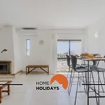 #295 Sunny Apartment